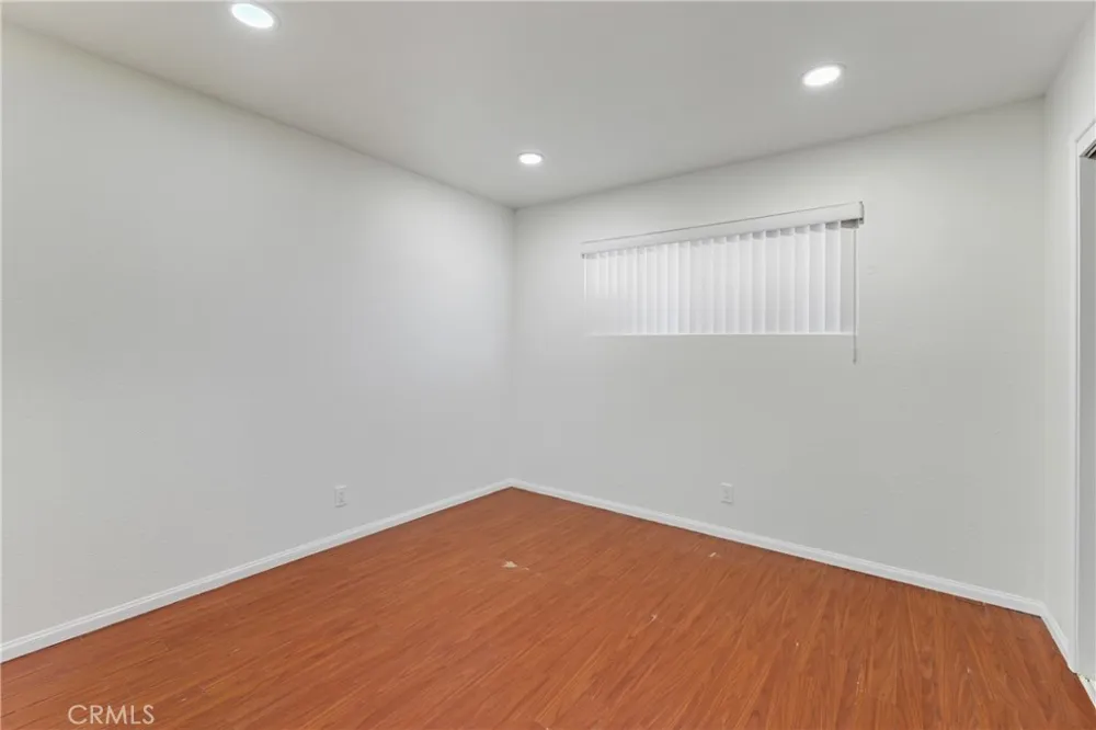 5222 Live Oak Cudahy, CA 90201