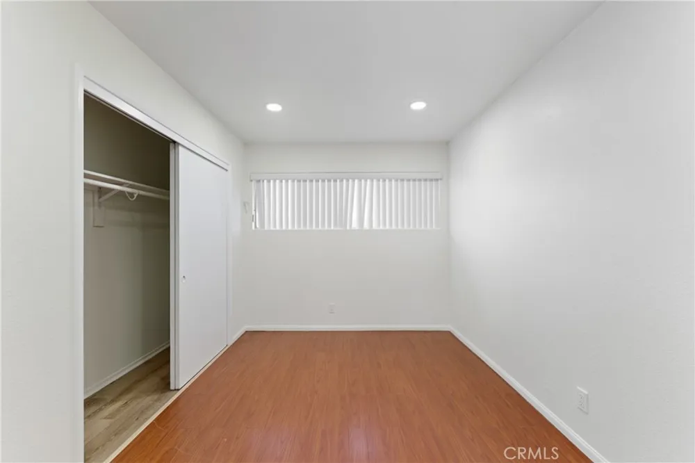 5222 Live Oak Cudahy, CA 90201