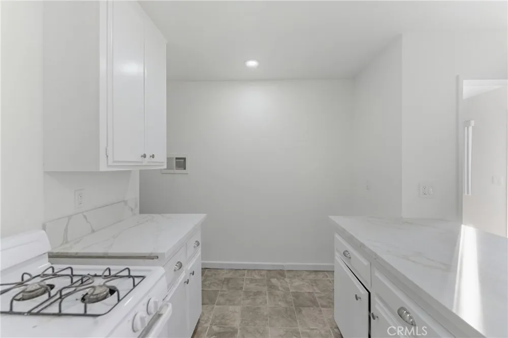 5222 Live Oak Cudahy, CA 90201