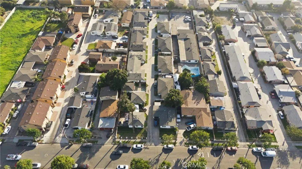 5222 Live Oak Cudahy, CA 90201