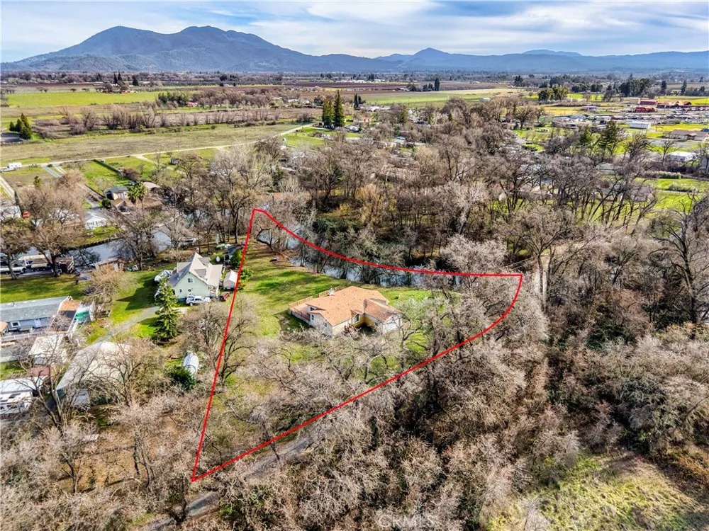 2816 Park View Drive Lakeport, CA 95453