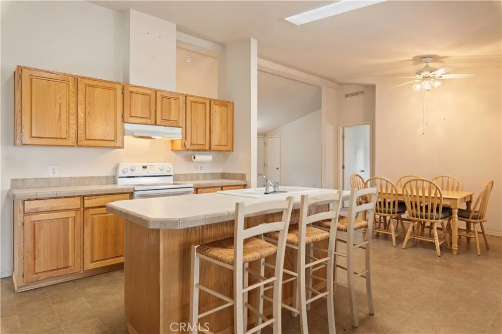 2816 Park View Drive Lakeport, CA 95453