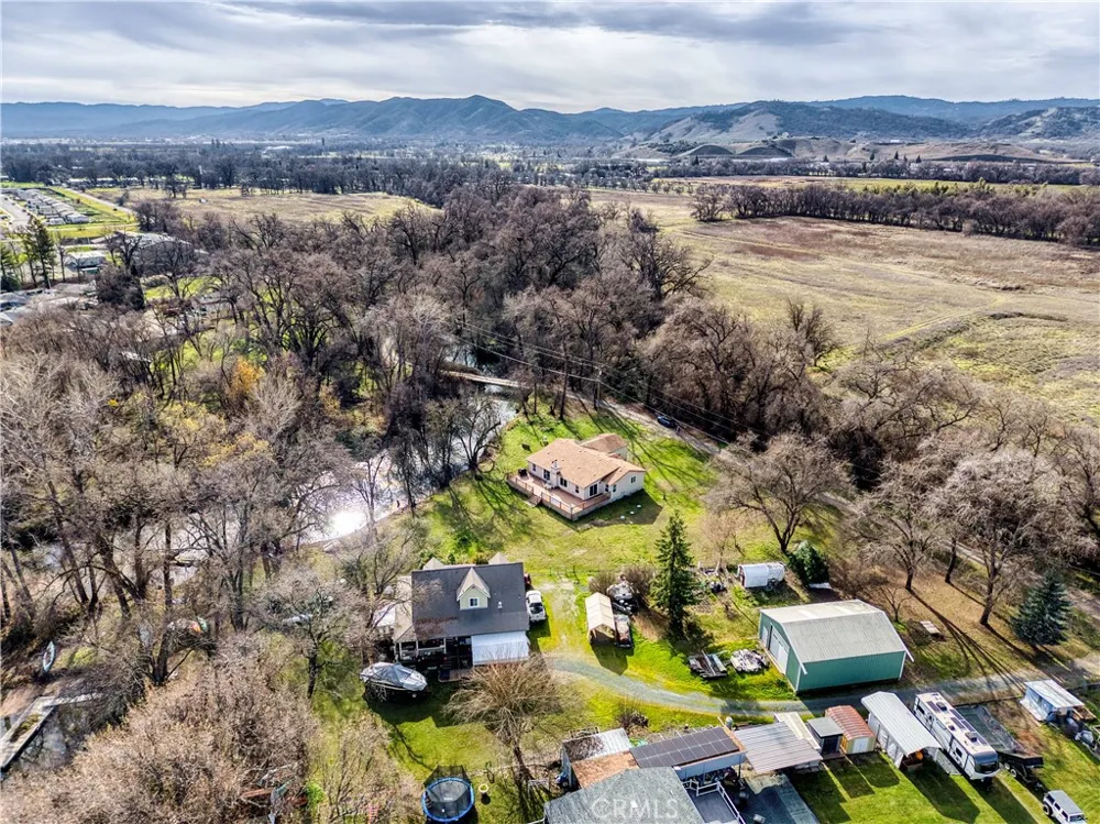 2816 Park View Drive Lakeport, CA 95453