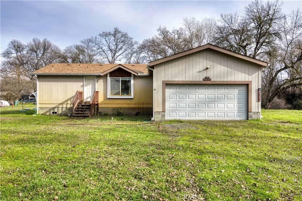 2816 Park View Drive Lakeport, CA 95453