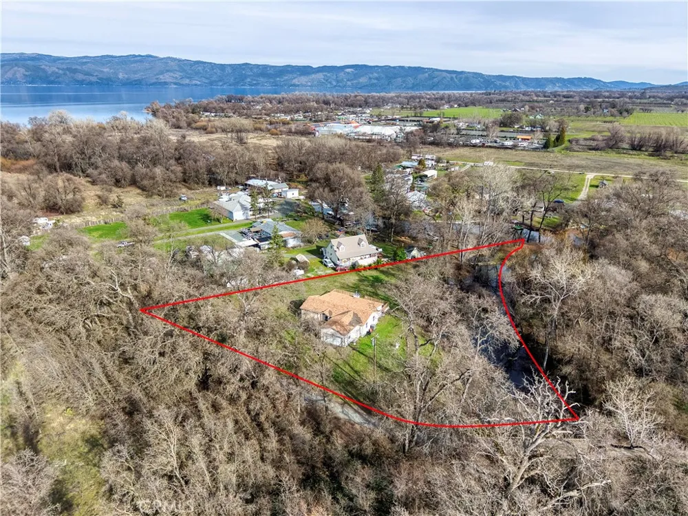 2816 Park View Drive Lakeport, CA 95453