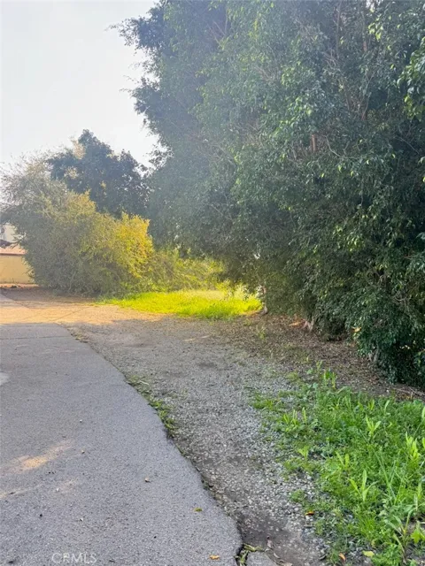 1924 N Parish Pl