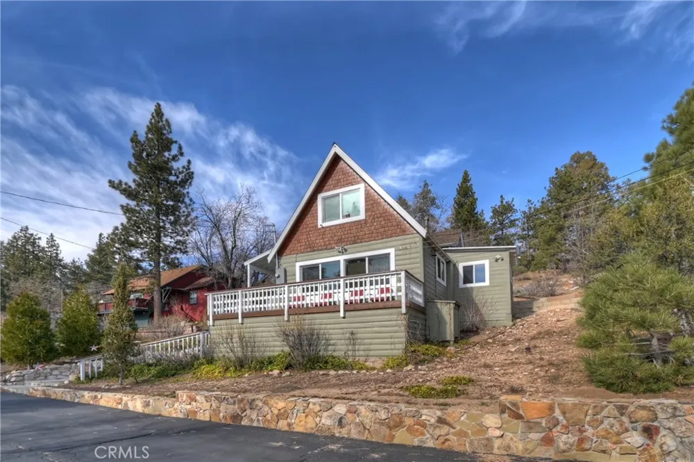 39676 Oakglen Fawnskin, CA 92333