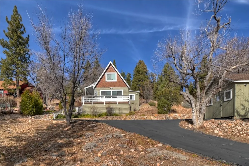 39676 Oakglen Fawnskin, CA 92333