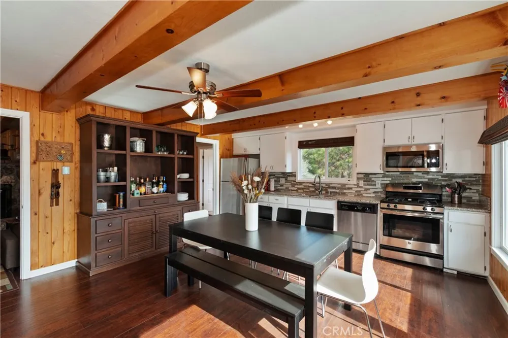 39676 Oakglen Fawnskin, CA 92333