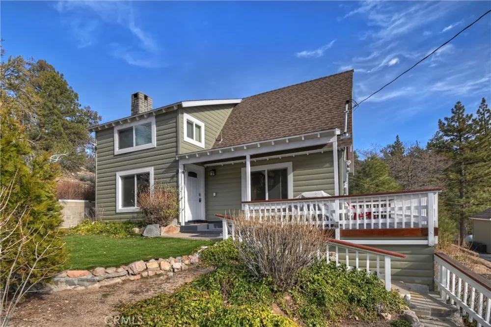 39676 Oakglen Fawnskin, CA 92333