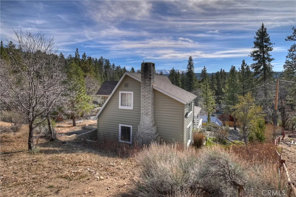 39676 Oakglen Fawnskin, CA 92333