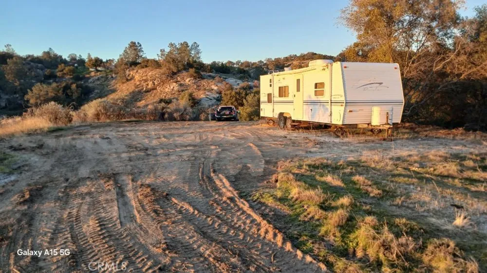 37 Lynx Lane Prather, CA 93651