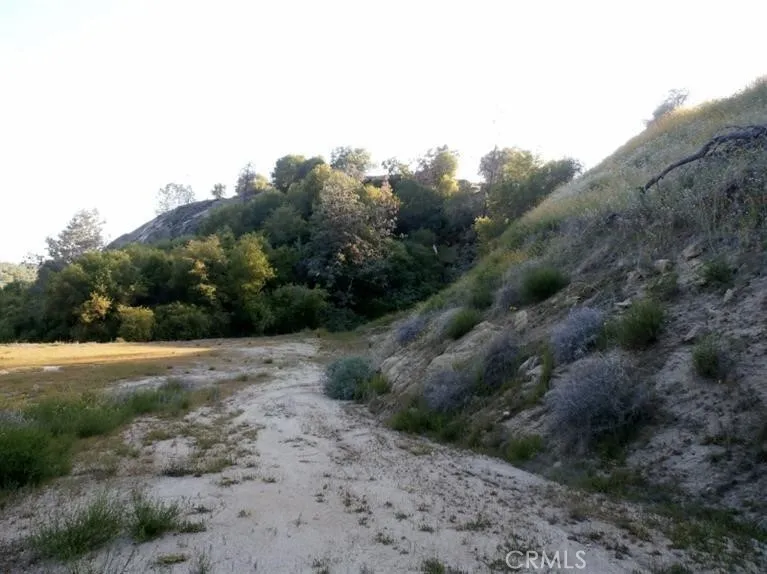 37 Lynx Lane Prather, CA 93651
