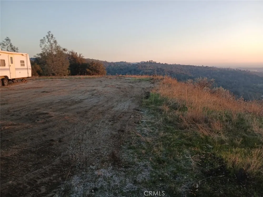 37 Lynx Lane Prather, CA 93651
