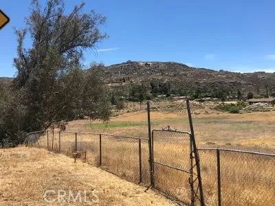 27475 Cornell Hemet, CA 92544