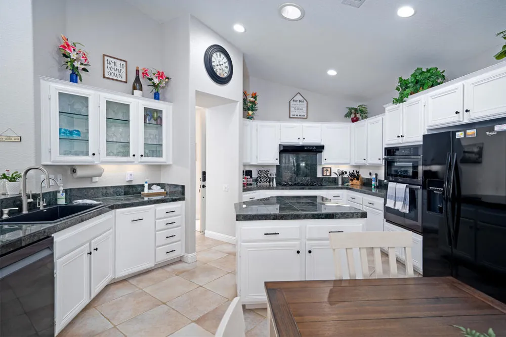 67613 Cielo Court Cathedral City, CA 92234