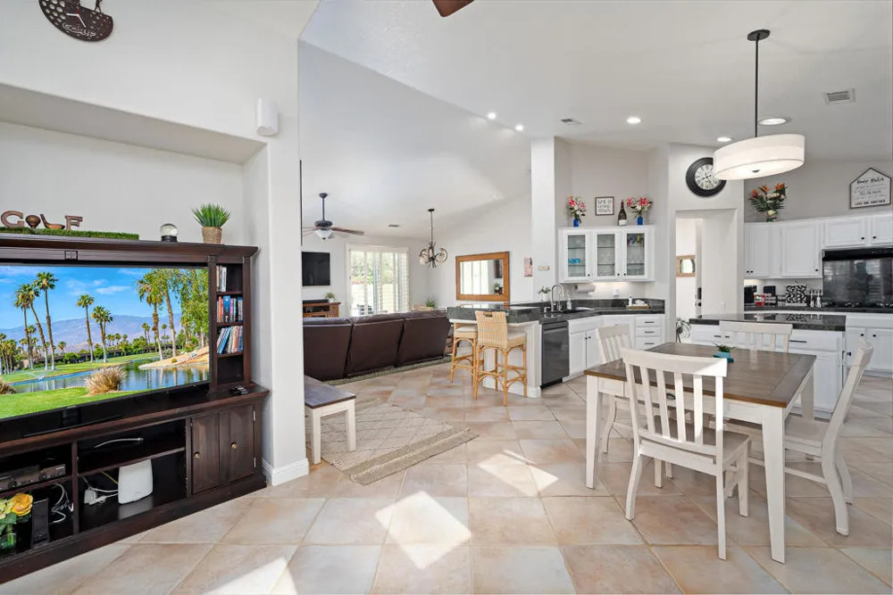 67613 Cielo Court Cathedral City, CA 92234