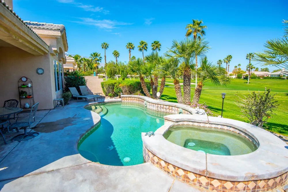 67550 S Laguna Drive Cathedral City, CA 92234