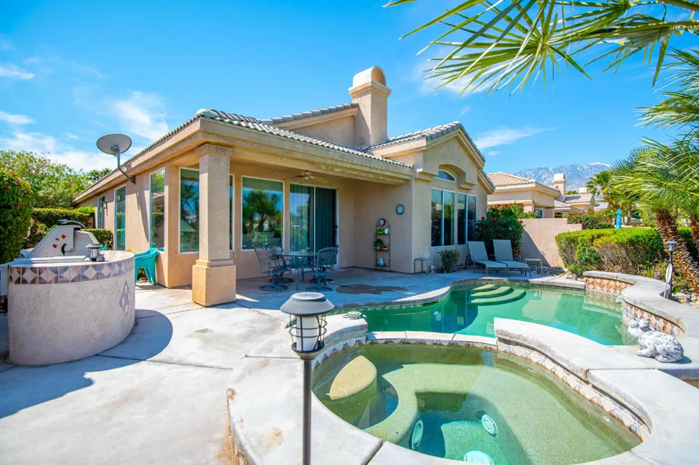 67550 S Laguna Drive Cathedral City, CA 92234