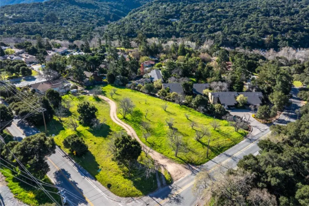 29 East Carmel Valley Road Carmel Valley, CA 93924