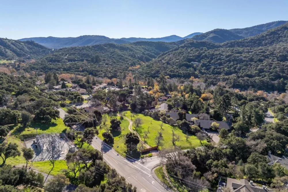 29 East Carmel Valley Road Carmel Valley, CA 93924