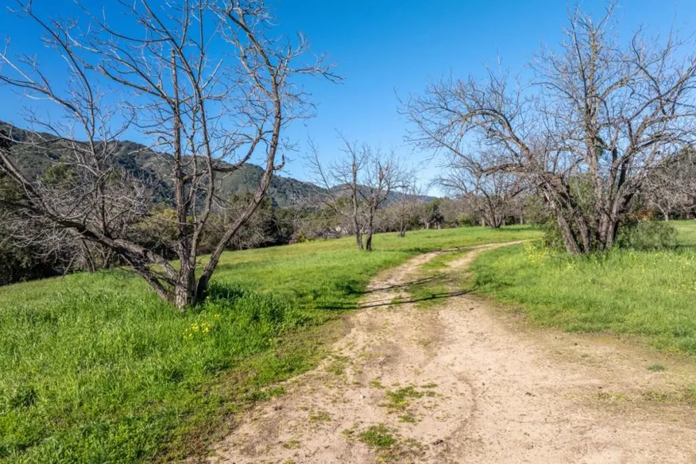 29 East Carmel Valley Road Carmel Valley, CA 93924