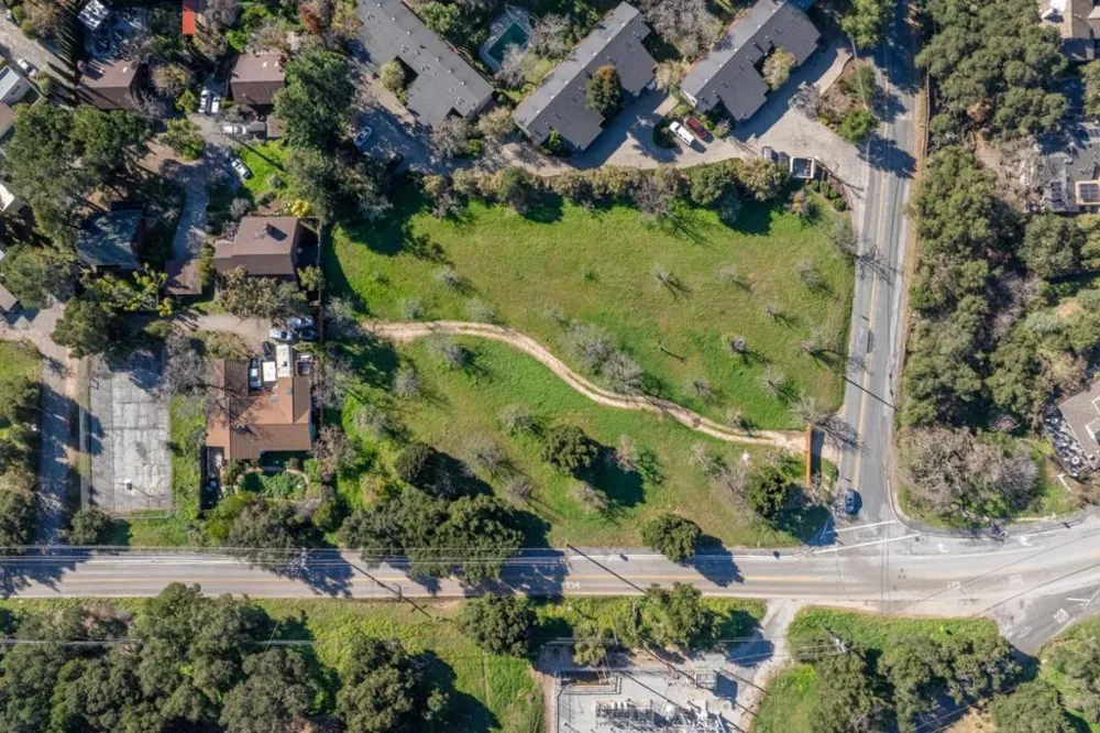 29 East Carmel Valley Road Carmel Valley, CA 93924
