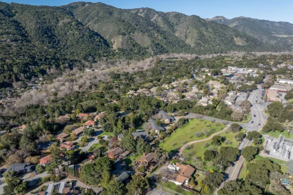 29 East Carmel Valley Road Carmel Valley, CA 93924