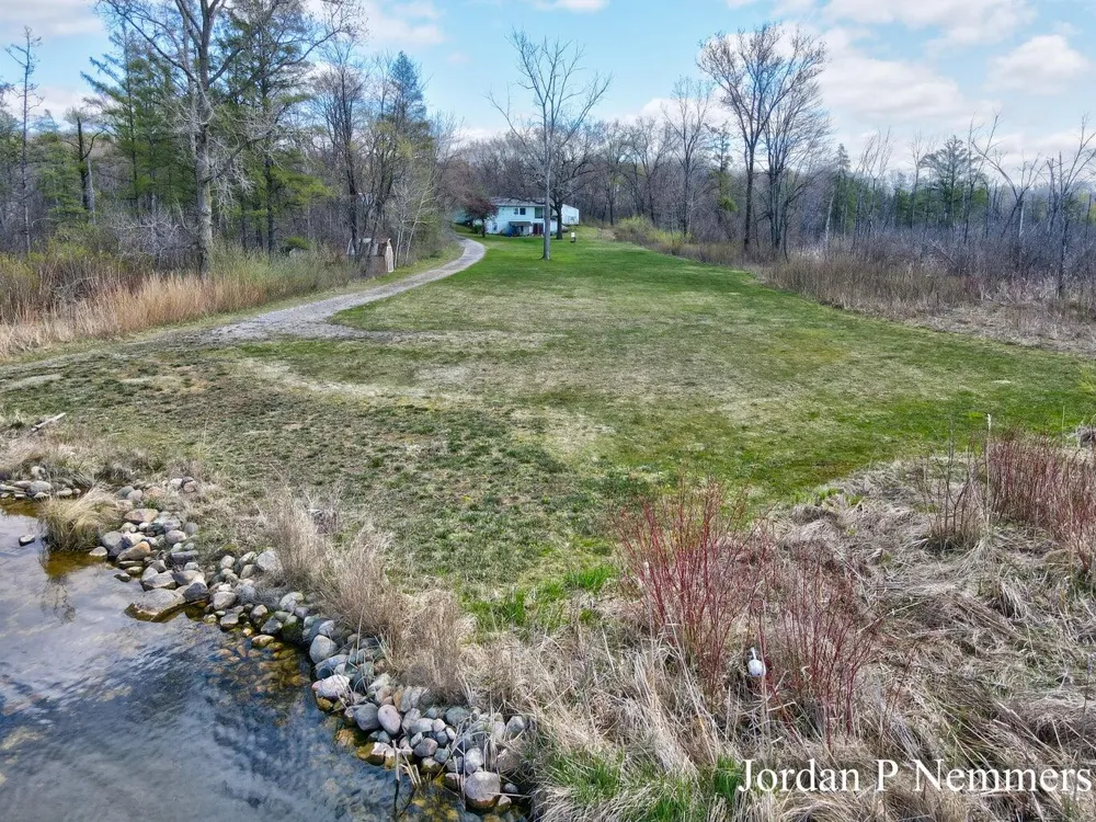 12375 Overlook Drive NE Oakfield Township, MI 48838