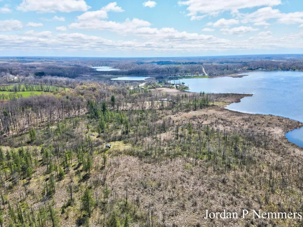 12375 Overlook Drive NE Oakfield Township, MI 48838