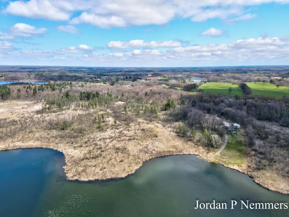 12375 Overlook Drive NE Oakfield Township, MI 48838