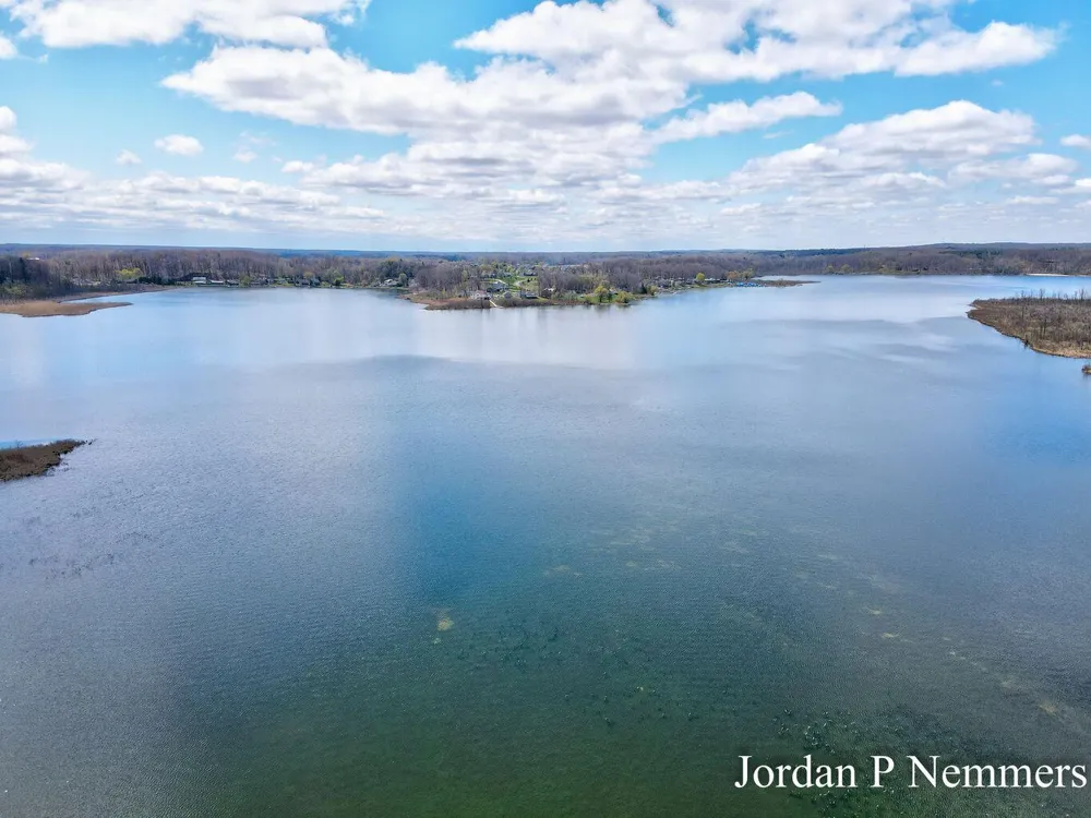 12375 Overlook Drive NE Oakfield Township, MI 48838