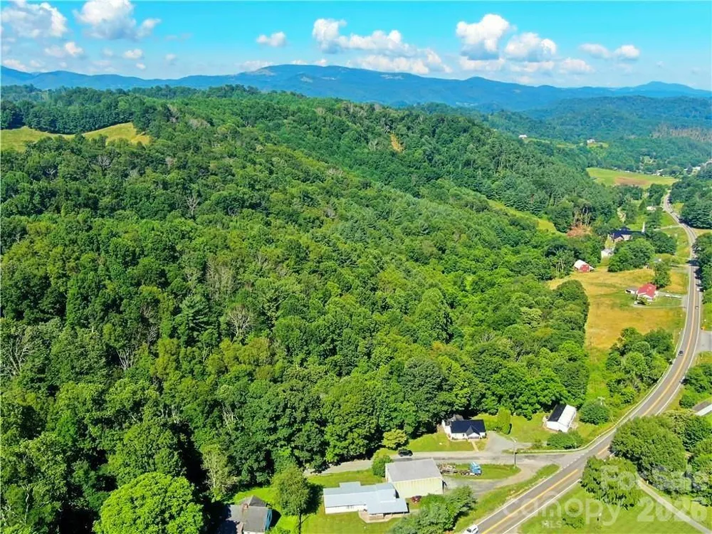 3771 US Highway 421 Highway Vilas, NC 28692