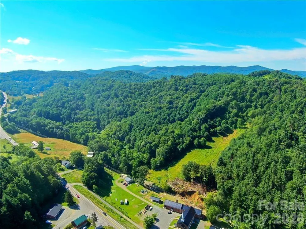 3771 US Highway 421 Highway Vilas, NC 28692