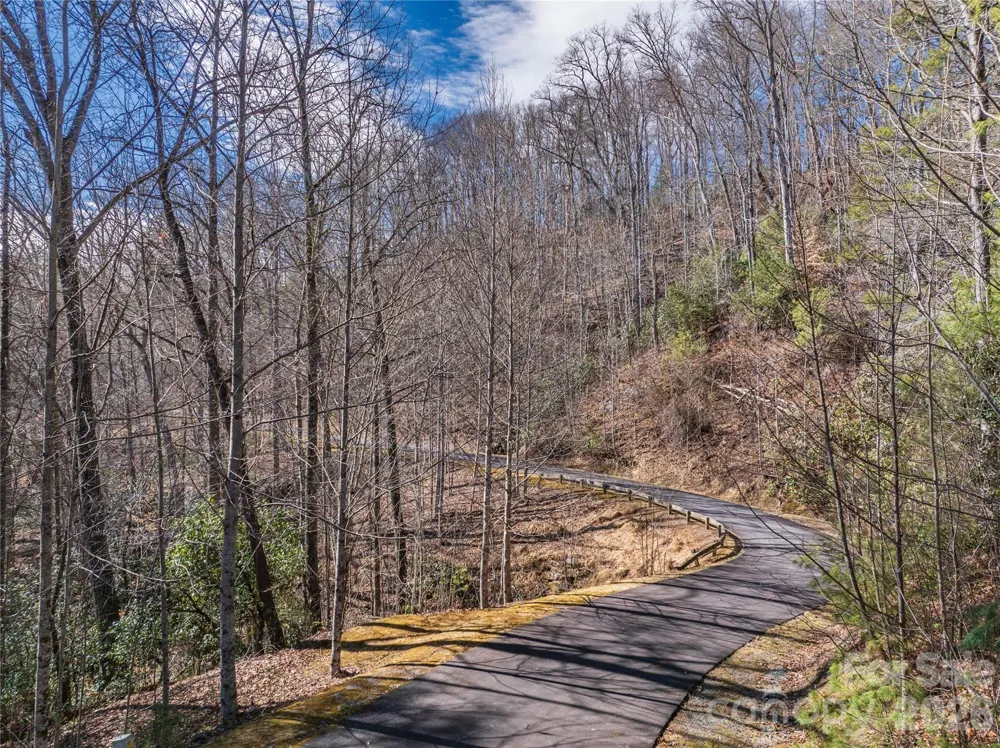 33 High Point Trail Brevard, NC 28712