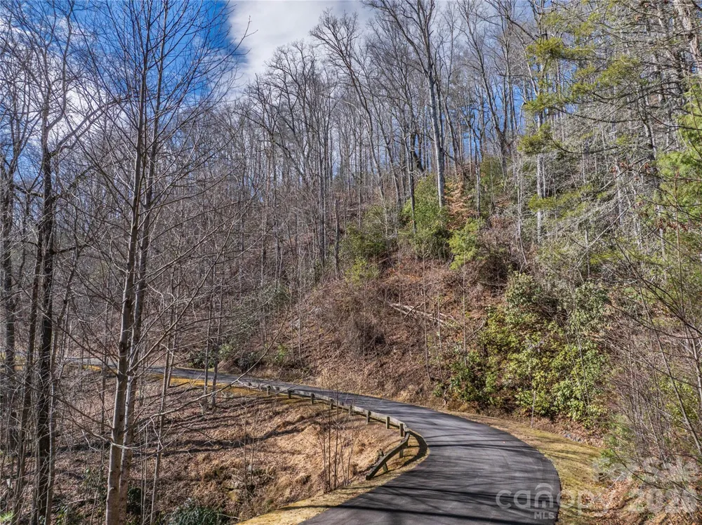33 High Point Trail Brevard, NC 28712