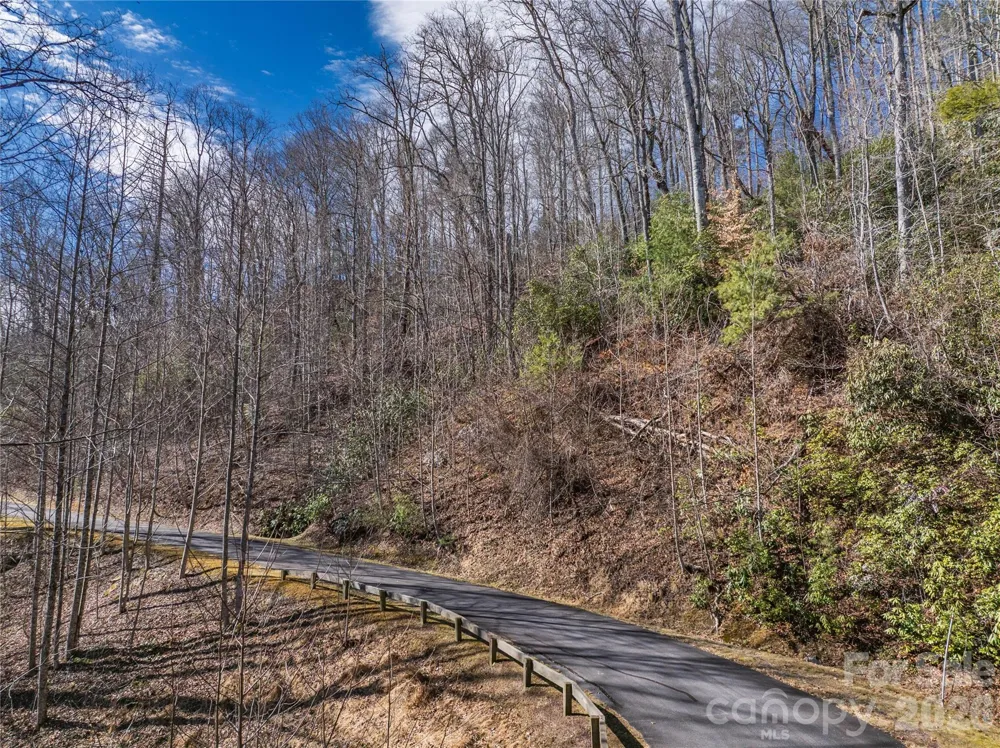 33 High Point Trail Brevard, NC 28712