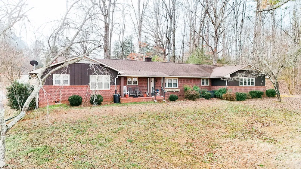 1188 Us Hwy 74 Highway