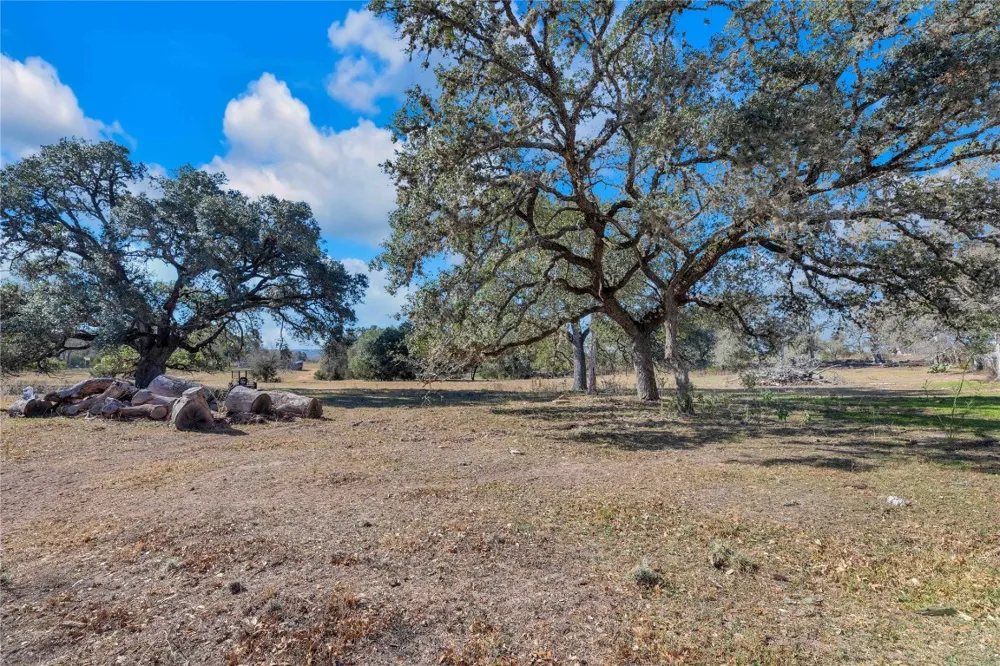 1243 North Jefferson Highway La Grange, TX 78945