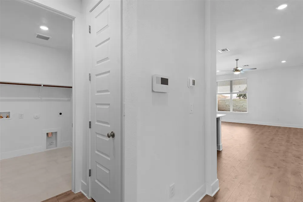 1129 Pansy Trail Georgetown, TX 78628