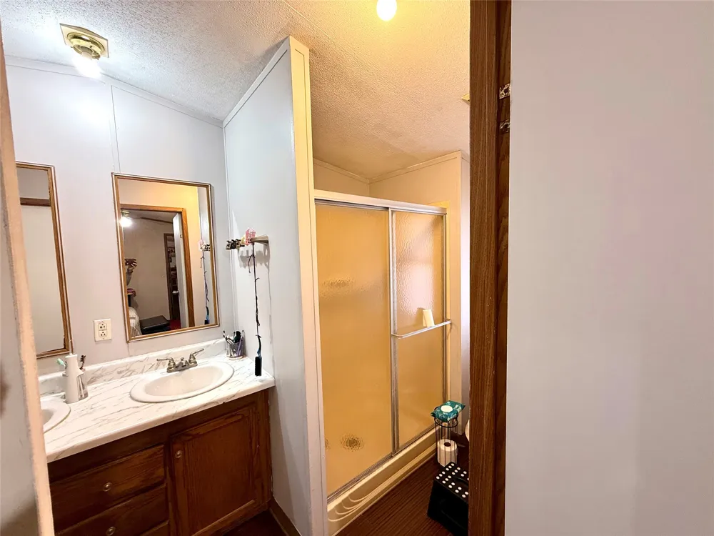 685 Fox Lane Lockhart, TX 78644
