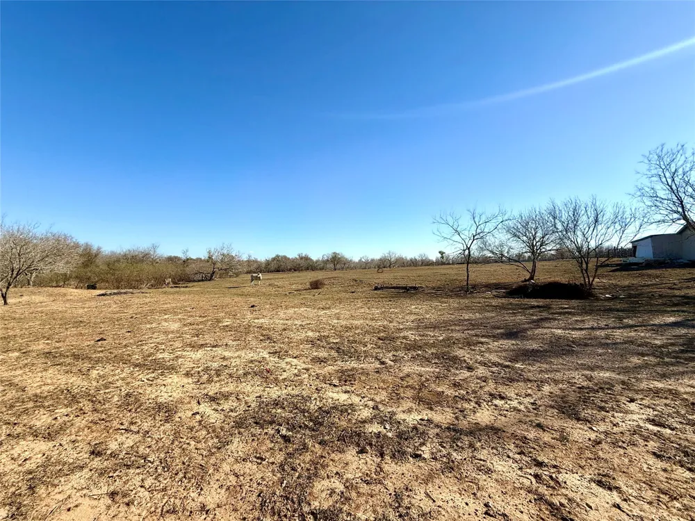 685 Fox Lane Lockhart, TX 78644