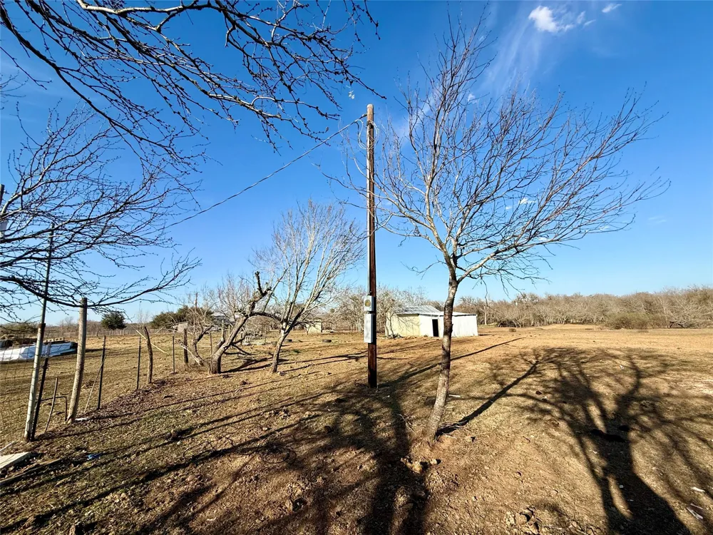 685 Fox Lane Lockhart, TX 78644