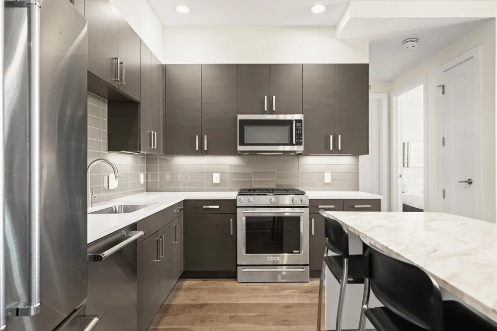 222 West Avenue #2012 Austin, TX 78701