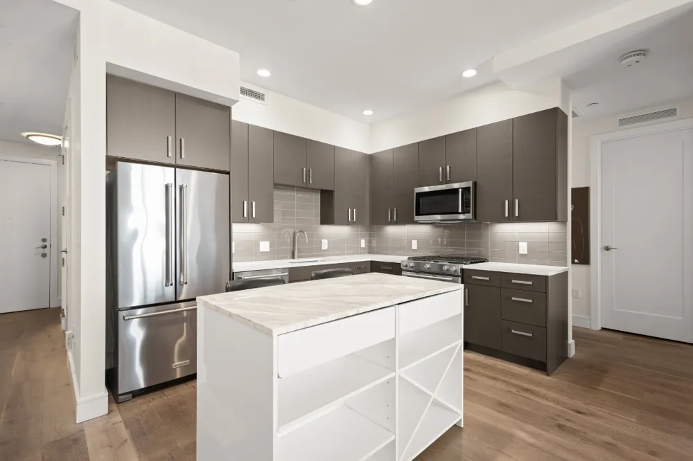 222 West Avenue #2012 Austin, TX 78701