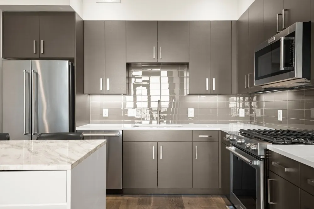 222 West Avenue #2012 Austin, TX 78701