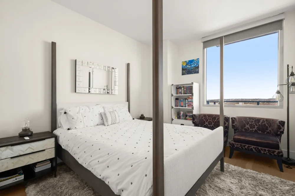 222 West Avenue #2012 Austin, TX 78701