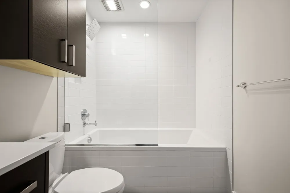222 West Avenue #2012 Austin, TX 78701
