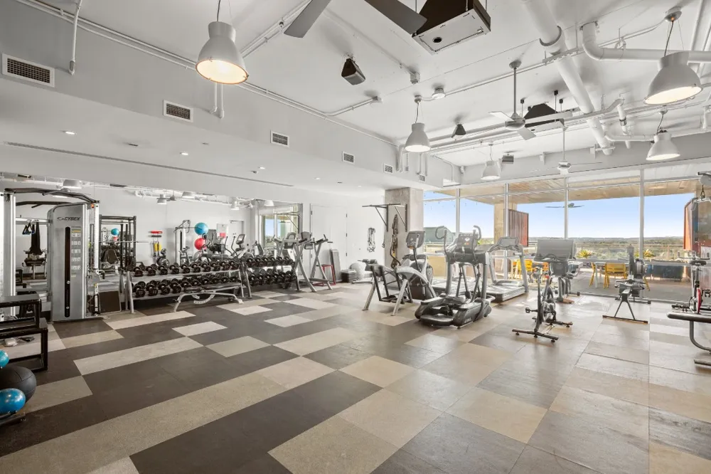 222 West Avenue #2012 Austin, TX 78701