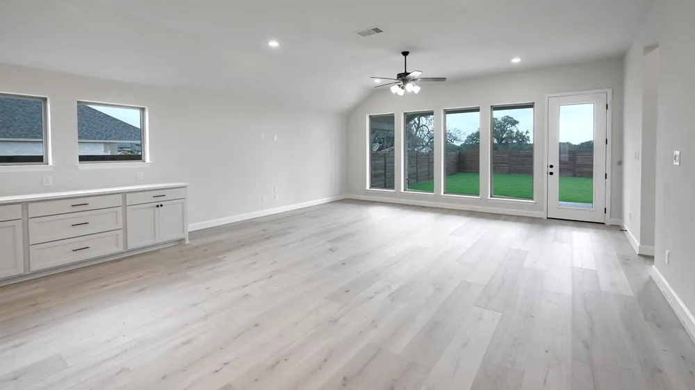 308 Foxfire Cove Lockhart, TX 78644